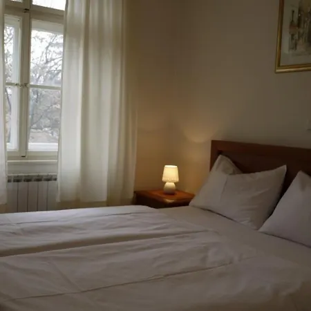 Gæstehus Borna Top Centar 3*